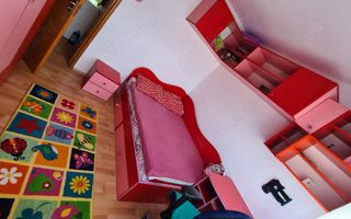 De vânzare Apartament 4 camere - Poză 1