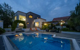 Vilă 342 mp cu piscină și 800 mp teren / 4 dormitoare / Pleașa - Poză 67