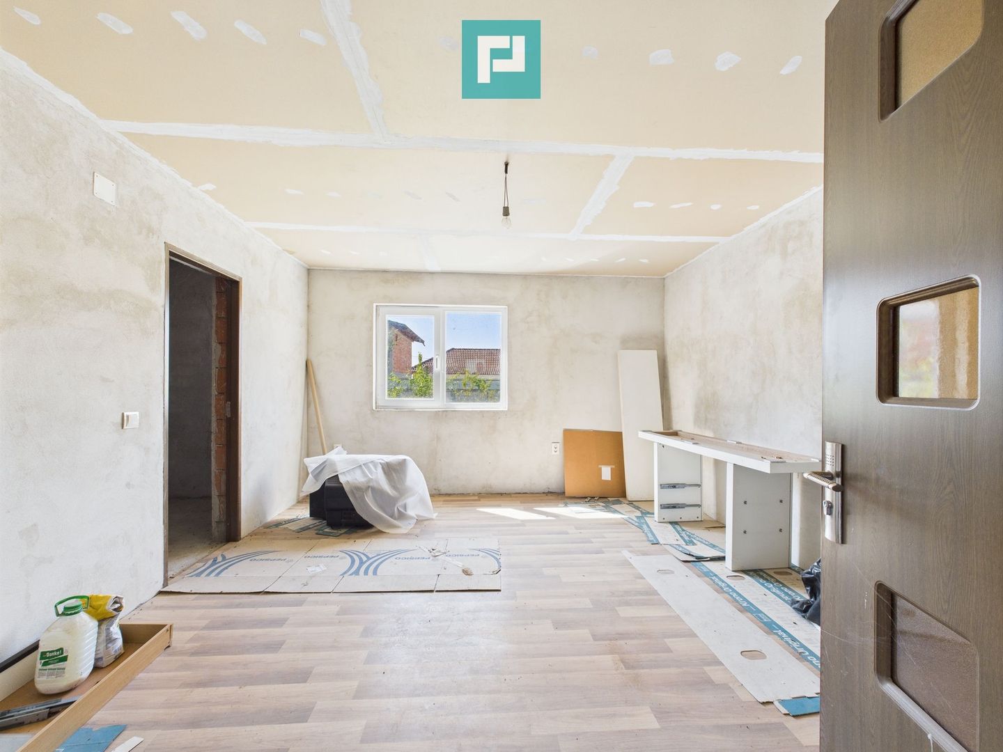 Casa la gri in Frumuseni - Poză 5