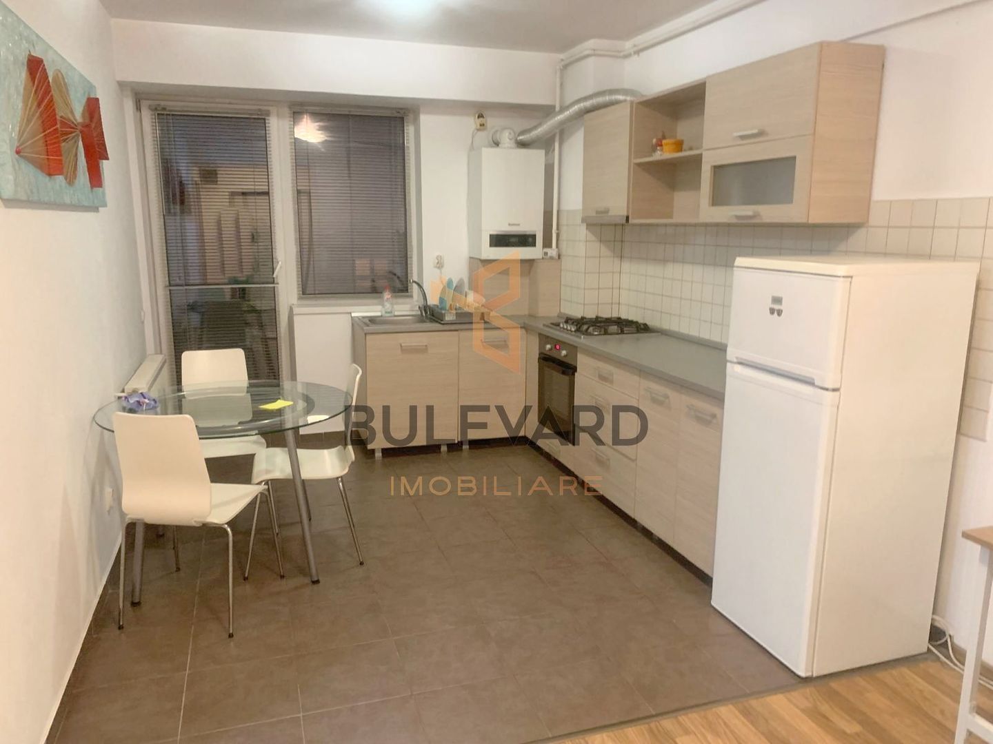 Apartament de inchiriat pe strada Teodor Mihali! - Poză 1