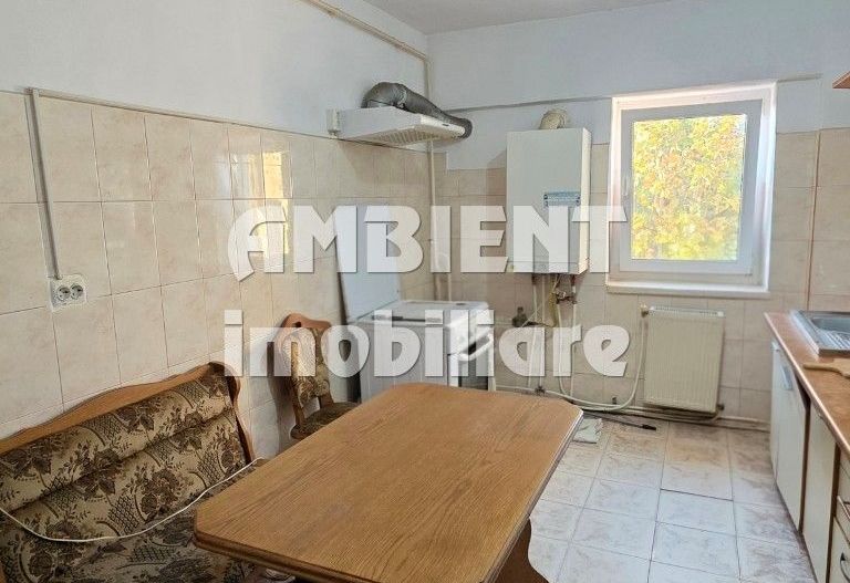Apartament 2 camere, etaj 3, VASLUI - zona TRAIAN; - Poză 2