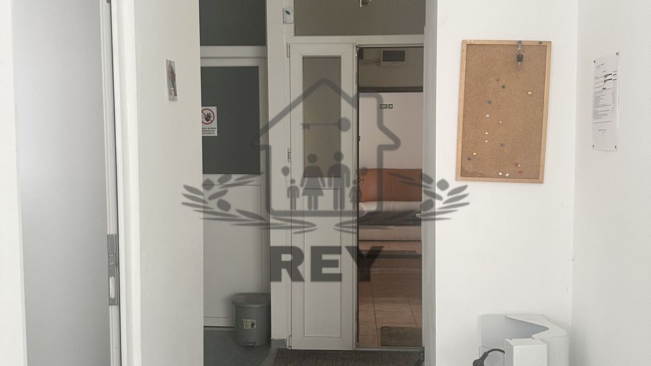 Ap. 108 mp– Parter, Centru Istoric, Pretabil Cabinet/Birou/Locuință/Reg Hotelier - Poză 19