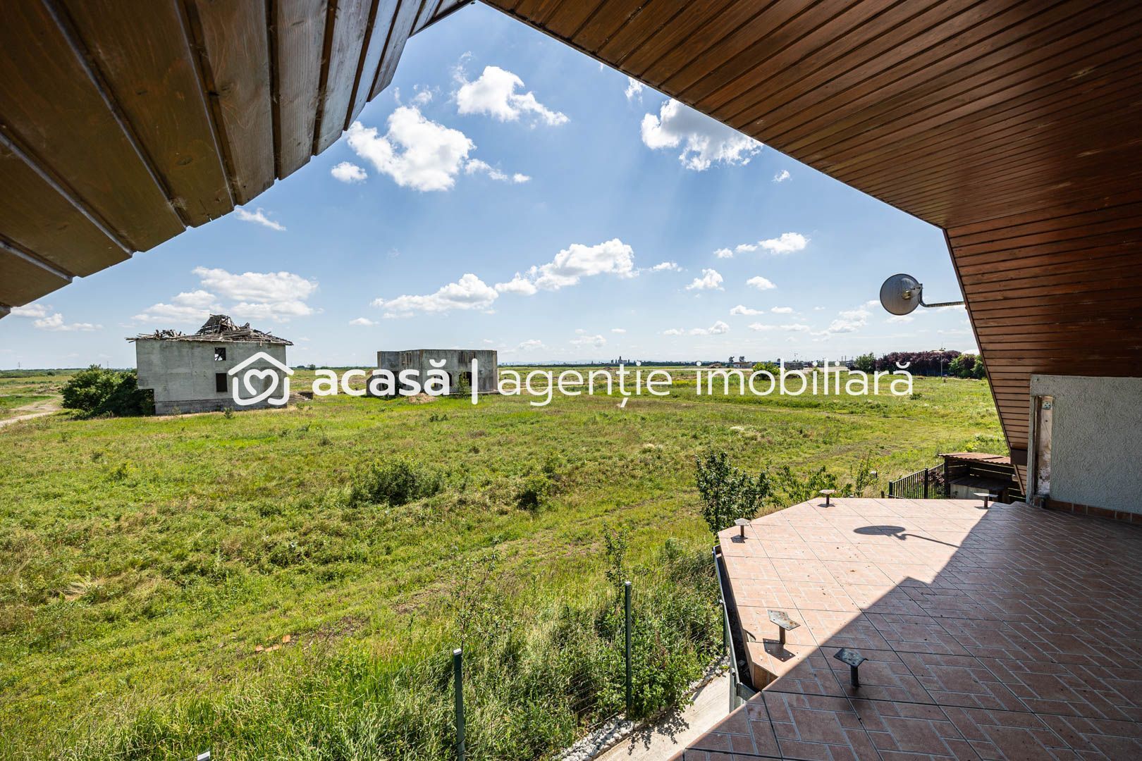 🏡 Visează la casa perfectă în Cartierul de Vest! 🌳 - Poză 13