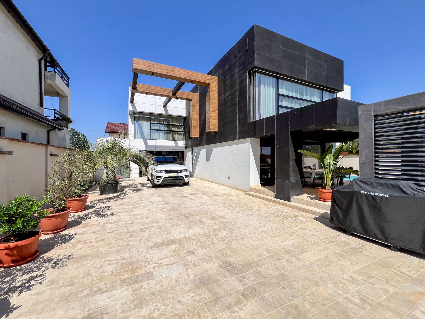 NEW VILLA TO RENT |  Vila premium cu piscina și jacuzzi încălzite - Poză 61