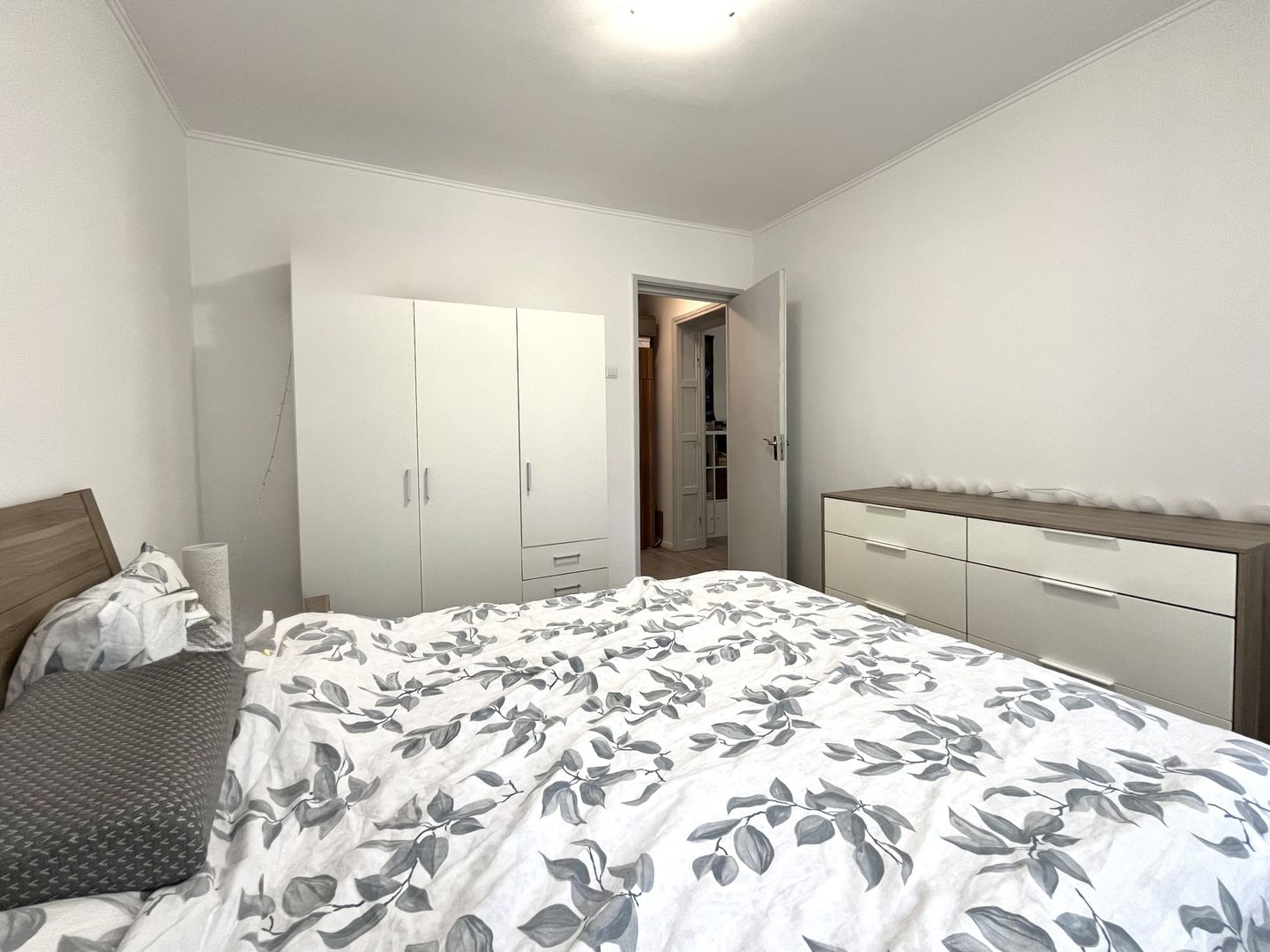 Apartament cu 2 camere, vedere la parc, în zona Central-Piata Unirii - Poză 11