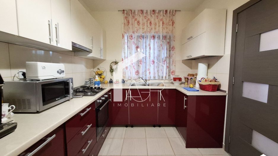 Vila cu 7 camere de vanzare in Paulesti - Poză 8