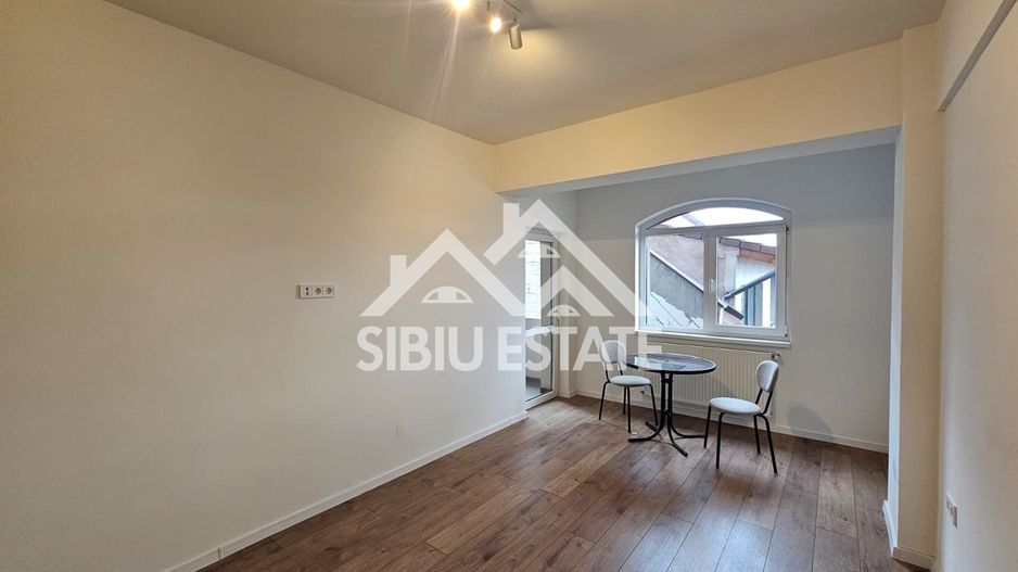 Spatiu birou de inchiriat Sibiu central - Poză 10