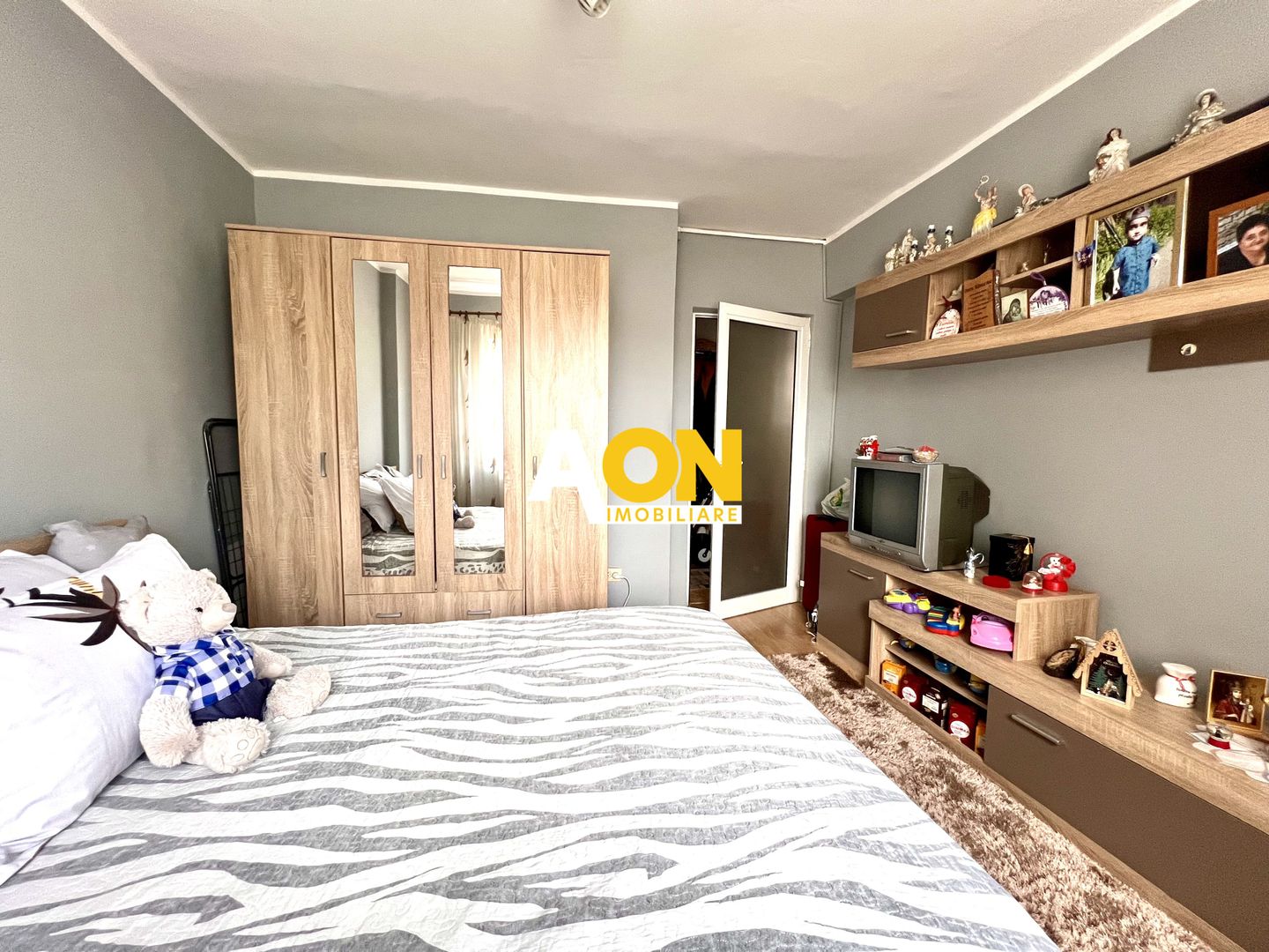 Apartament 4 Camere | Decomandat | 74 mp | Zona Cetate - Poză 1