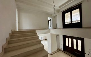Vanzare casa 530 mp utili, zona Hotel Napoca - Poză 2