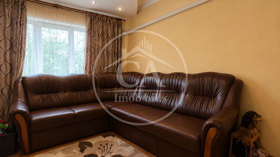 Apartament cu 3 camere de vânzare în zona Nufărul, Oradea - Poză 2
