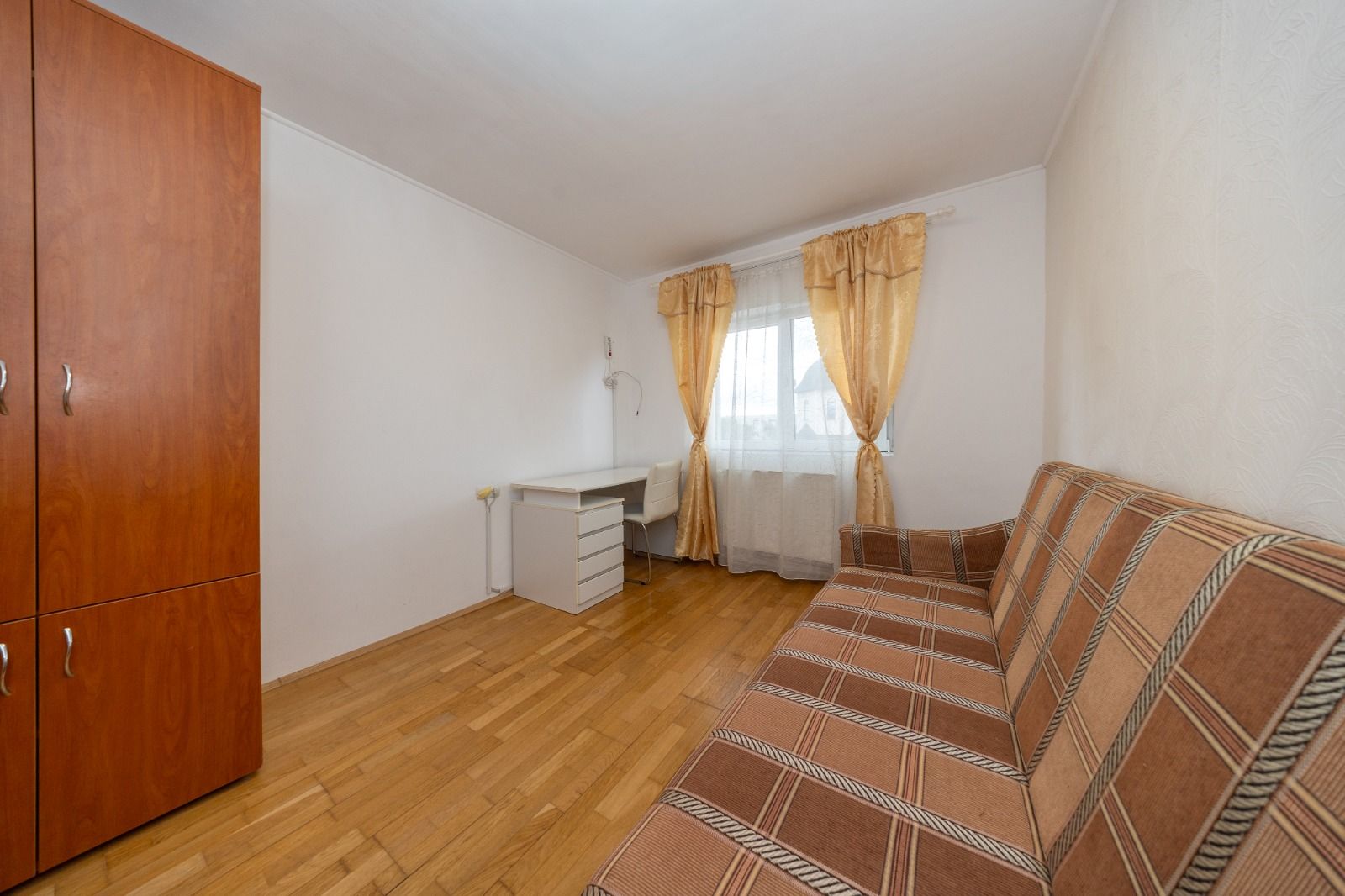 COMISION 0% | 3 CAMERE DECOMANDAT | 2 PARCĂRI | TRACTORUL RMX192750 - Poză 9