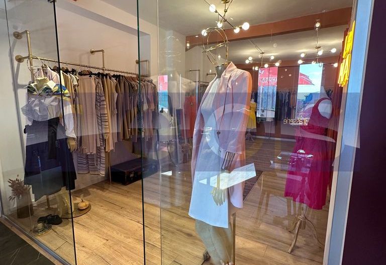 VANZARE BUSINESS | ZONA CALEA VICTORIEI | 35MP | MAGAZIN HAINE DAMA - Poză 4