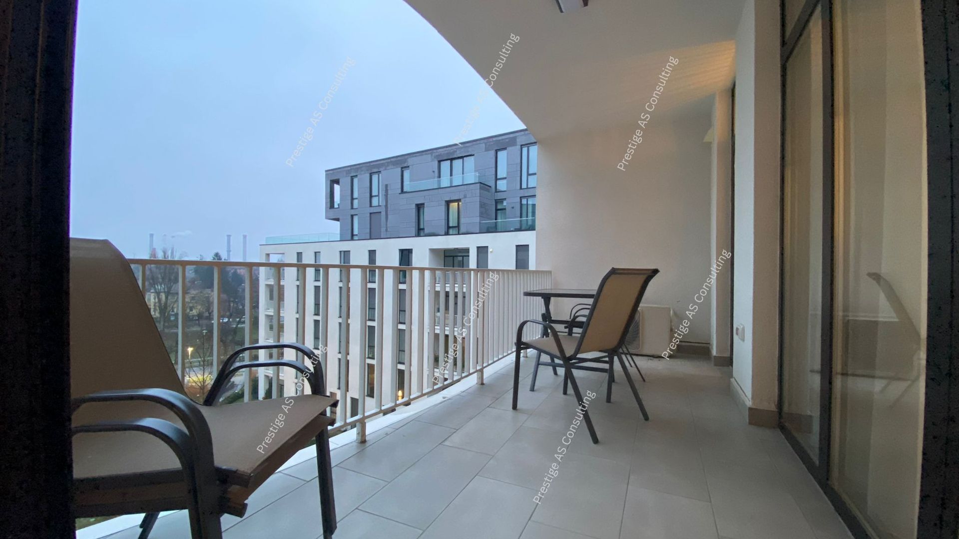 ISHO | 3 camere - 2 bai - 2 parcari | Vedere Bega | Premium - Poză 2