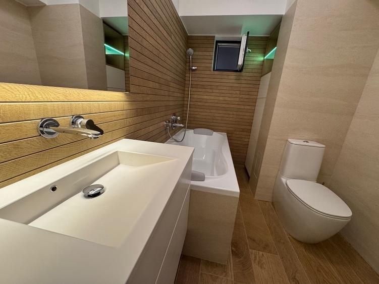 Vanzare Apartament 4 Camere  Zona Unirii - Lux - Poză 14