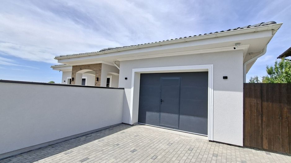 Locuinta individuala cu garaj- in stil mediteranean - Poză 3