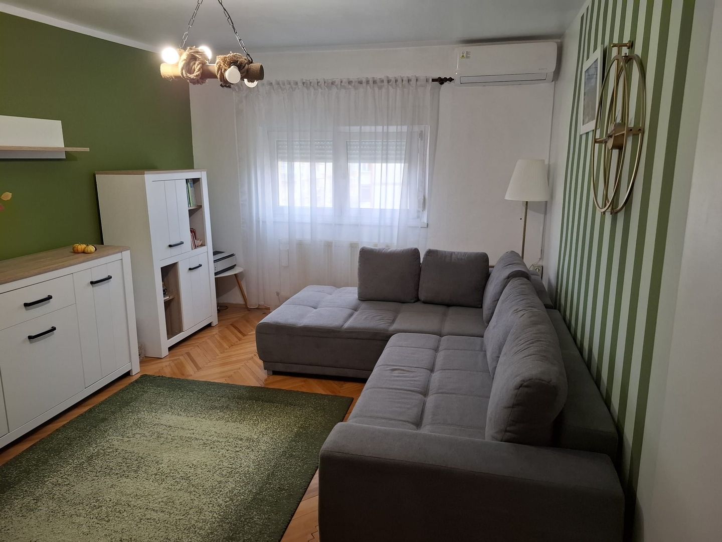 Soarelui | 3 Camere | Centrala proprie | 2 Clime | Bloc izolat | Rulouri El. - Poză 3