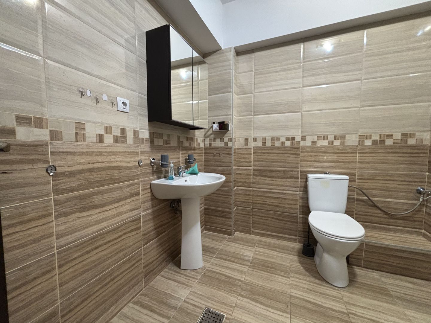 APARTAMENT 3 CAMERE | 184MP CONSTRUITI - 2.500EURO/MP | GROZAVESTI - Poză 30