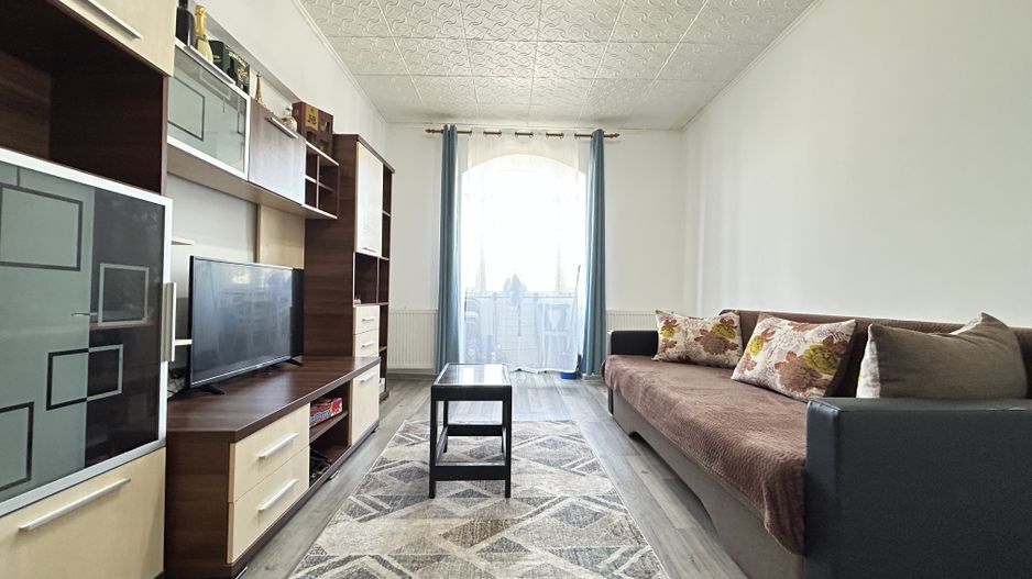 Apartament 2 camere de vânzare în Mihail Kogălniceanu - Penny Market - Poză 1