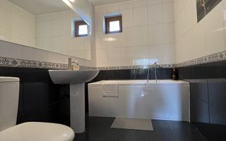 Inchriez apartament  40 mp,Bucuresti utilat ,renovat 15 min Pta Unirii - Poză 8