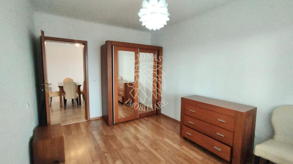 Apartament 3 camere-balcon 20 mp-lift-parcare-panoramic-Subcetate - Poză 3