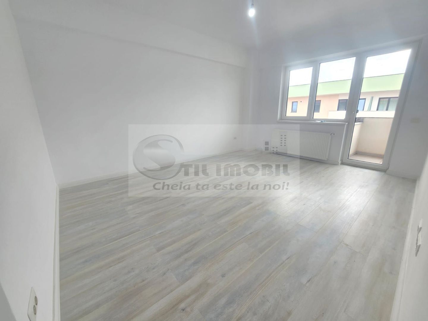 1 CAM PALAS UNIREA TOWERS INTABULAT LOC DE PARCARE BUCATARIE MOBILATA - Poză 2