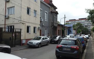 vand / inchiriez apartamente zona Unirii Tineretului - Poză 2