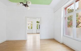 Birou 70 mp cu terasă și 2 parcări - Poză 2