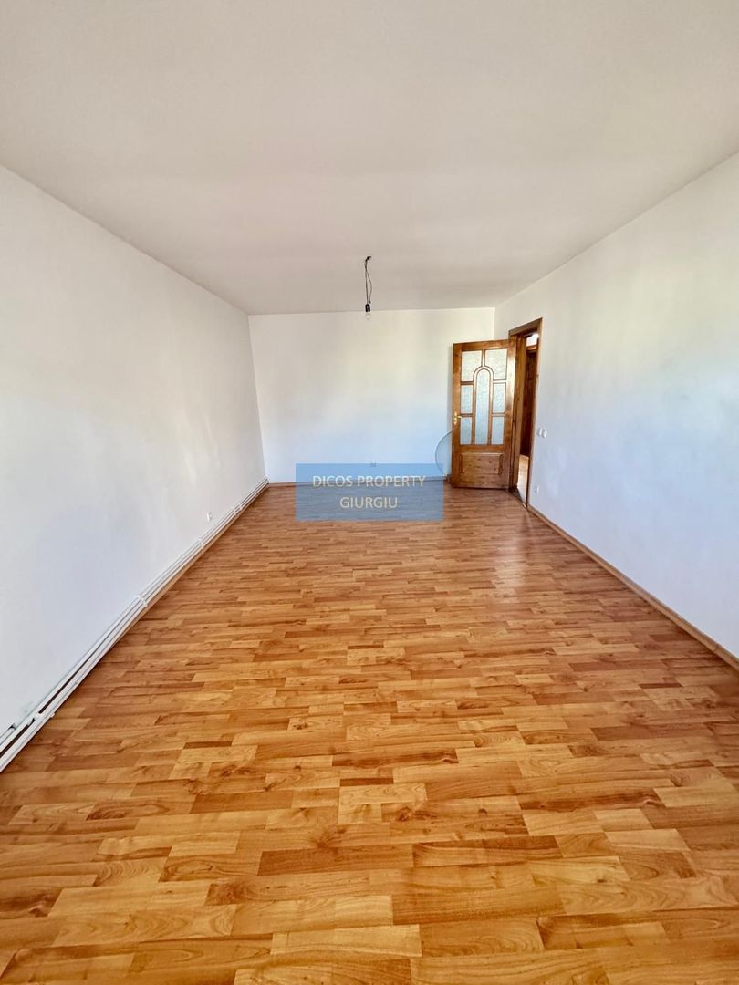 Apartament 3 camere de vânzare – Decebal - Poză 5