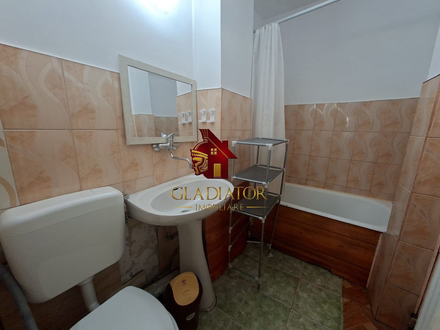 Apartament 3 camere, decomandat, Alexandru cel Bun, et 8 din 10, liber - Poză 13