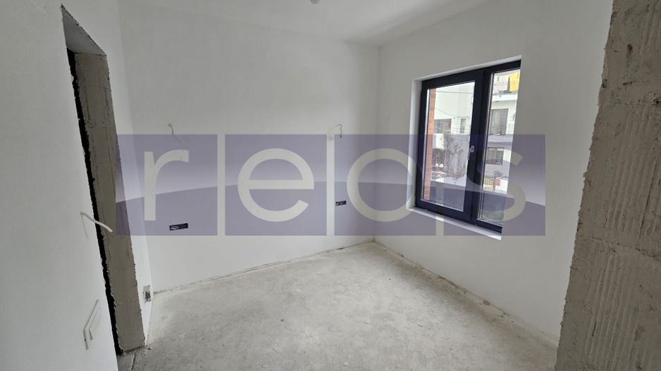 Vilă D+2+M | 4 parcări private | 3 apartamente cu intrări separate - Poză 6