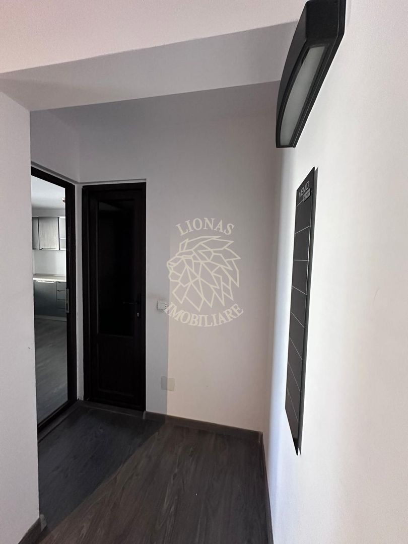 Spatiu birou 60 mp+terasa-renovat-parcare-Nasaud, Zona Centrala - Poză 8