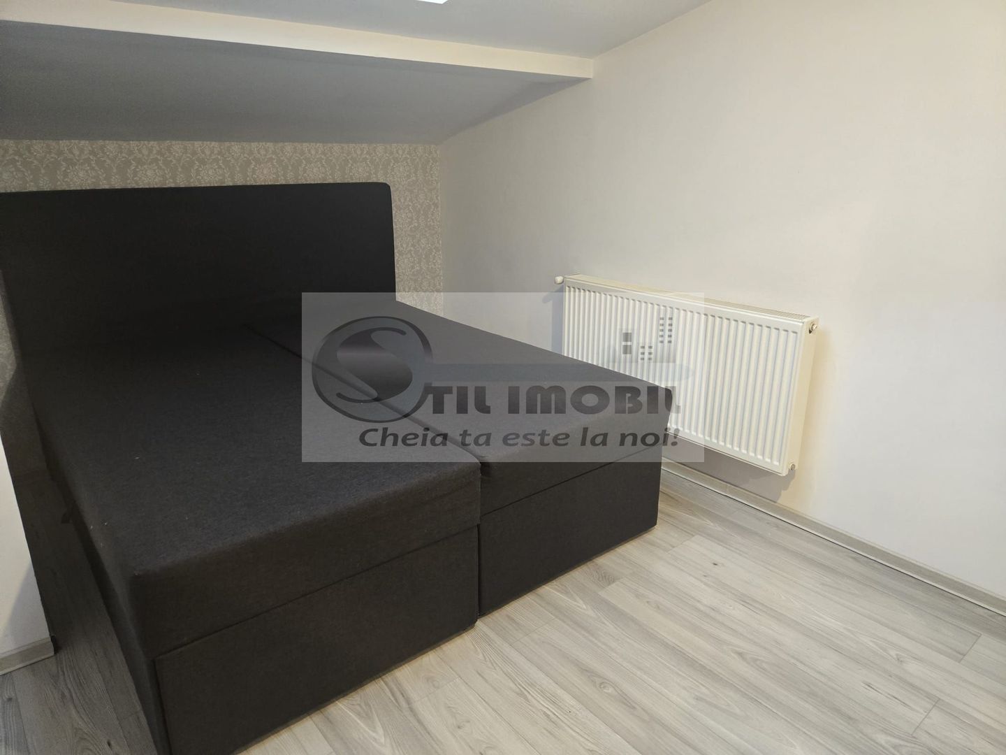 Apartament 3 camere 2 nivele loc de parcare inclus 99000 euro CUG - Poză 5