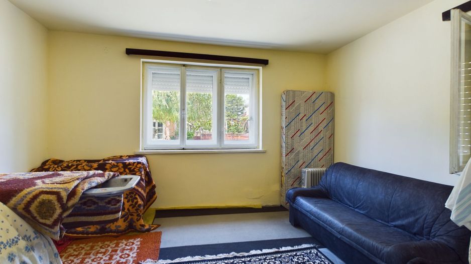 CASĂ ÎN HORIA - Poză 4