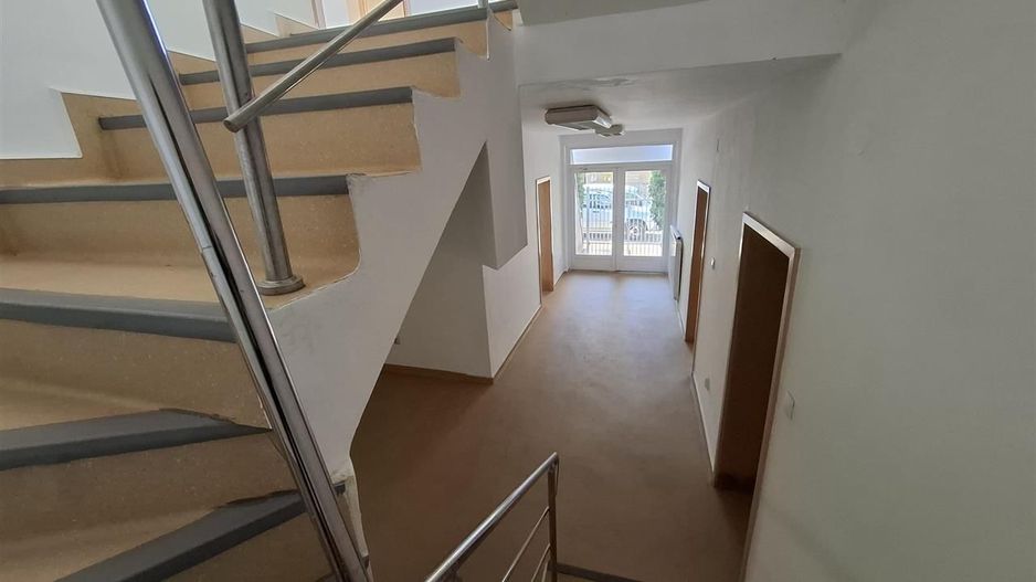 Casa D+P+2 E Elisabetin-Balcescu 7 locuri de parcare birouriclinicaetc - Poză 10