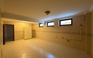 Vila 9 camere cu piscina si teren de 1.000 mp - Poză 31