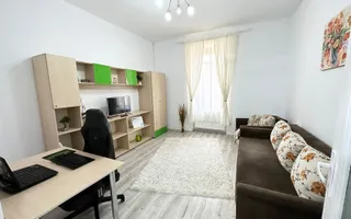 Imobil cu destinatii multiple- 6 apartamente - Poză 30