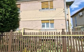 BRASADAS vinde casa cu etaj in zona Bercu Rosu. - Poză 1