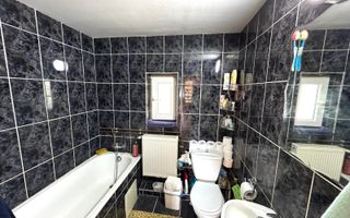 Casa spatioasa cu zona amenajata pentru ferma Cicarlau - Poză 19