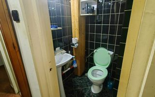 Apartament 3 Camere, Decomandat, Zona Cetate, Etaj 1 - Poză 9