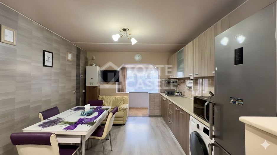 Apartament mobilat, 2 camere decomandat, lângă Iulius Mall - Poză 1