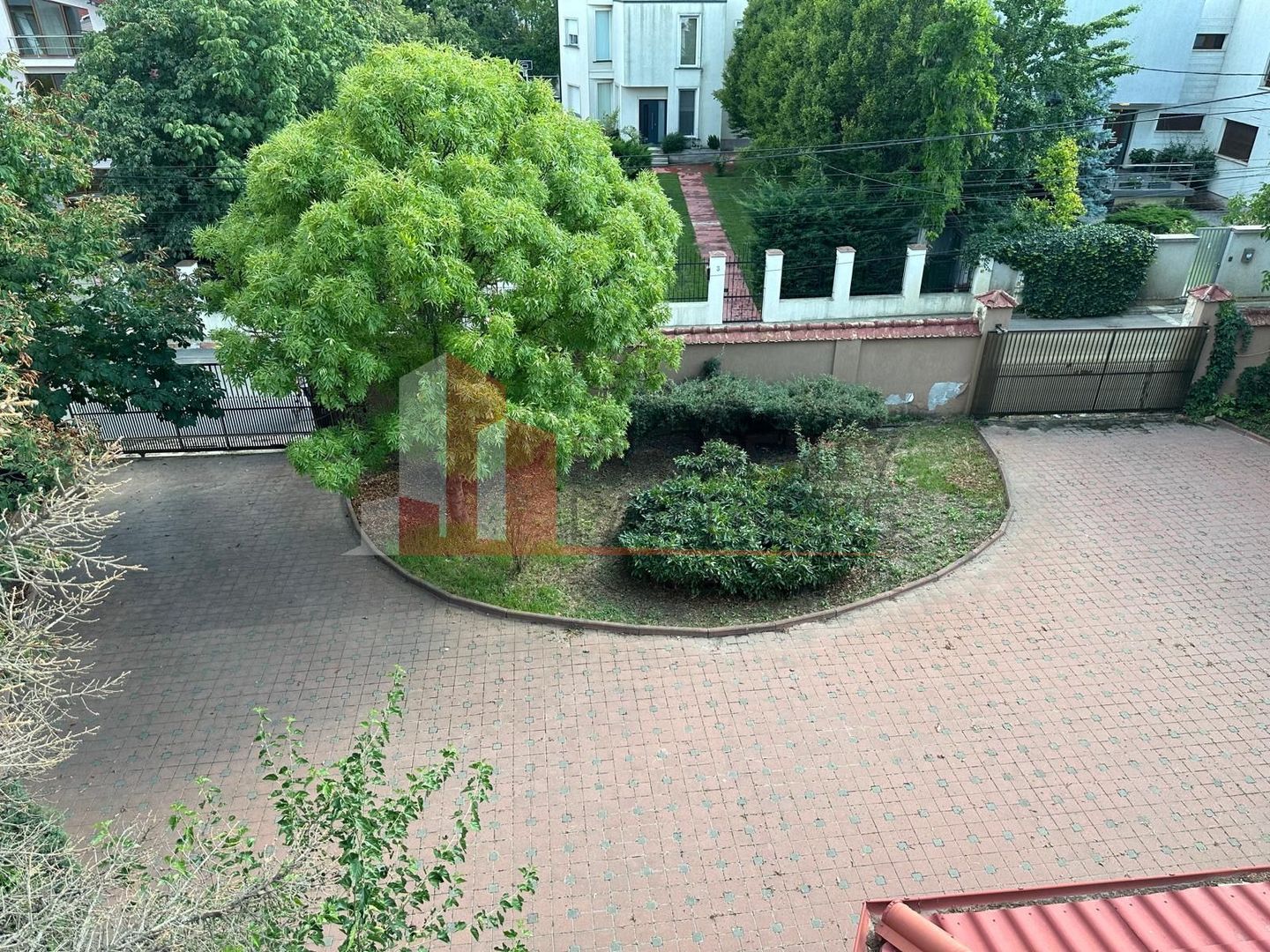 Vila de vânzare în Pipera - Drumul Negru - Poză 4