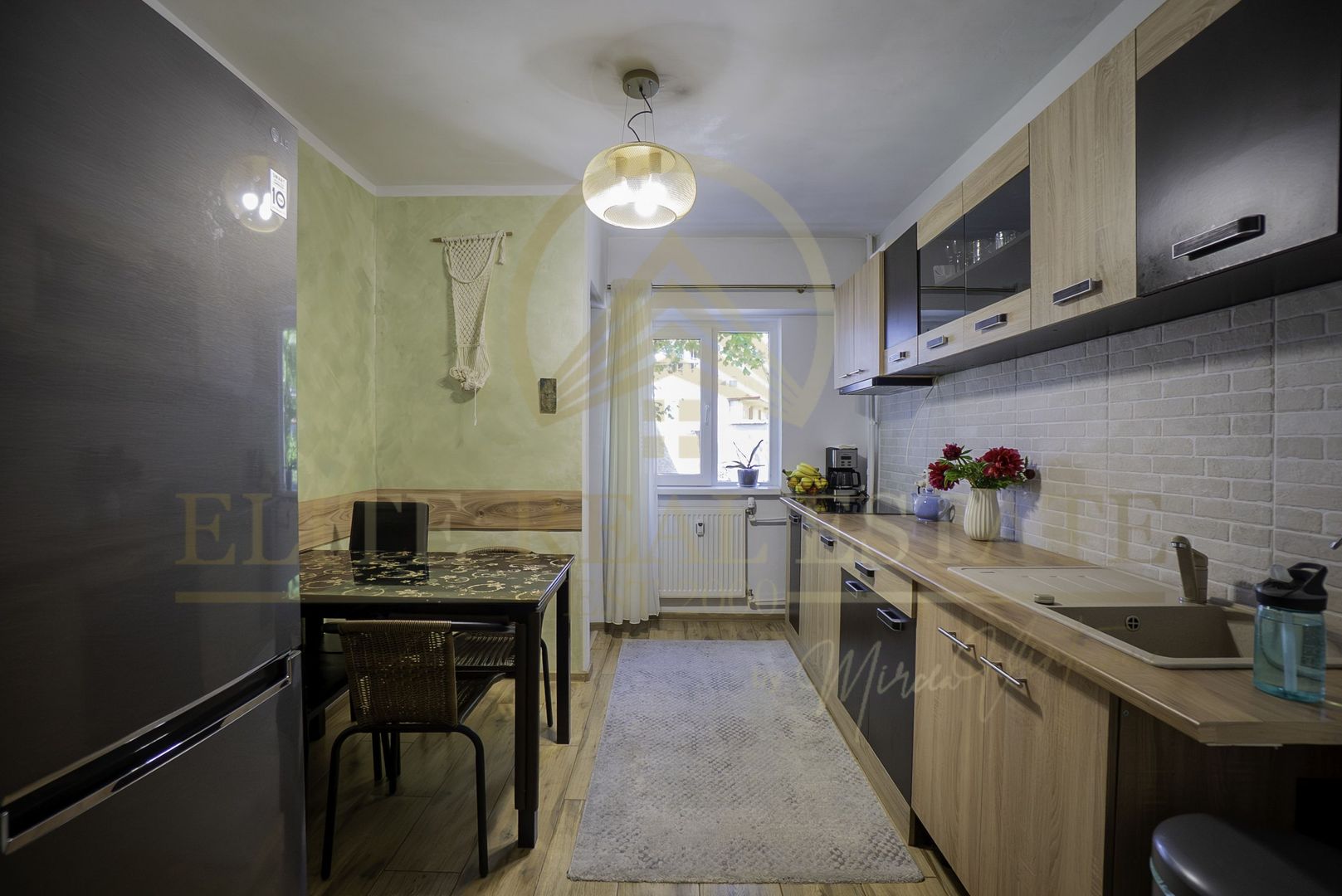 Capitol - Vânzare 3 camere,  etaj 1 , mobilat si utilat complet. - Poză 5