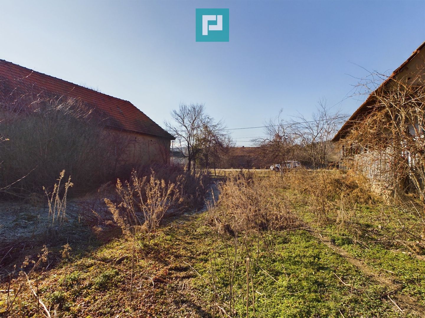 Casă rustică de vânzare în Tauț - Poză 8