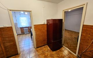 Apartament 2 camere, decomandat, et.3, Cetate, zona Liceului Sportiv - Poză 11