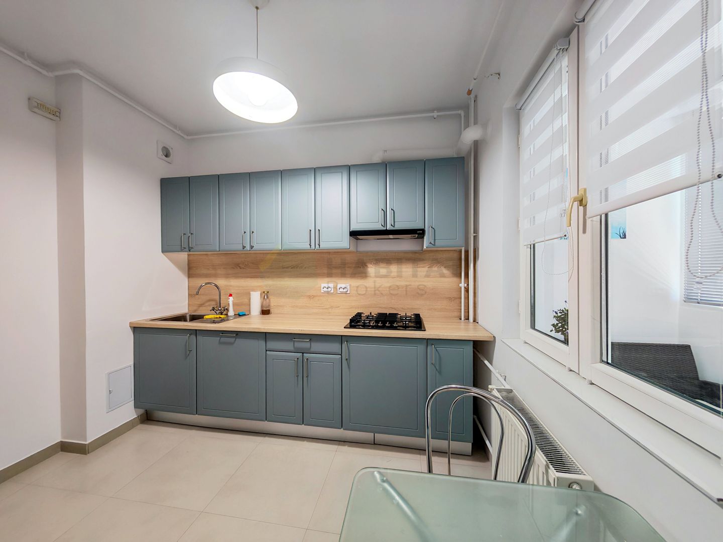 🏙️ Garsonieră modernă și aerisită de închiriat – Complex Noor Azur, Titan - Poză 6