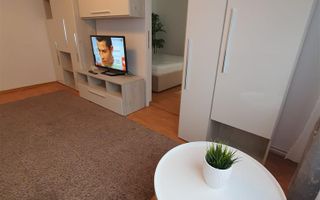 3 cam Circumvalatiunii-Dacia etaj 1 centrala proprie - Poză 1