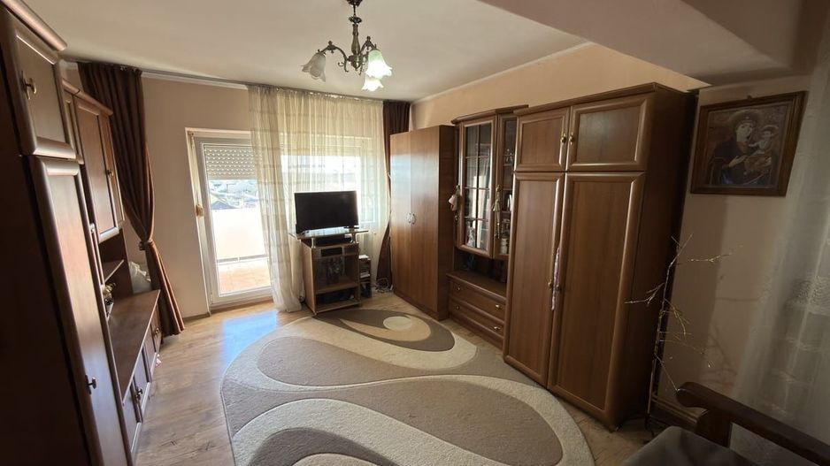 BRASADAS vinde ap 3 cam etaj 4/4 in Micro 17. - Poză 3