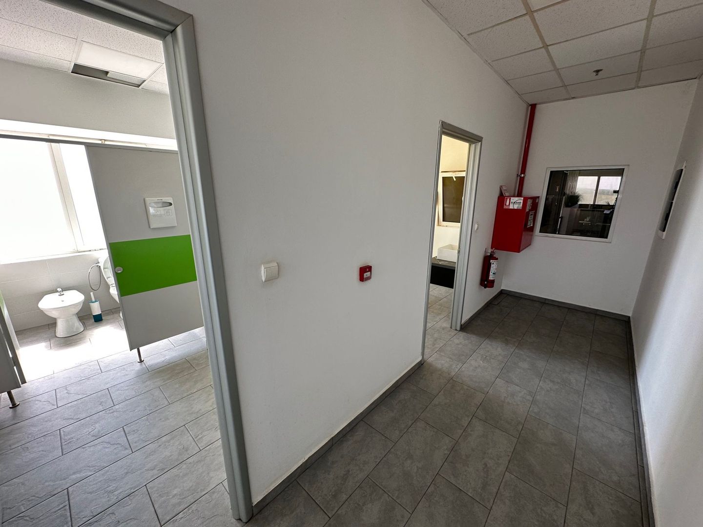 Hala de productie in Calea Sagului - Poză 38