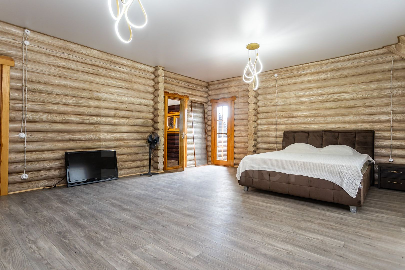 Vânzare, casă, 9 camere, satul Mîndra, r-nul Călărași. - Poză 44