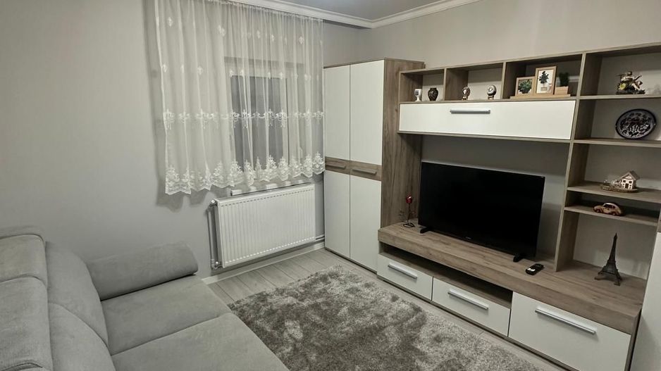 Ag BRASADAS vinde apt 2 camere DECOMANDATE etaj 1 în Micro 16. - Poză 3